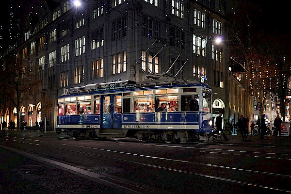Night Trolleybus Ride – Zürich at 2 AM