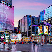 Arround Dundas Square