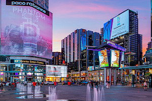 Arround Dundas Square